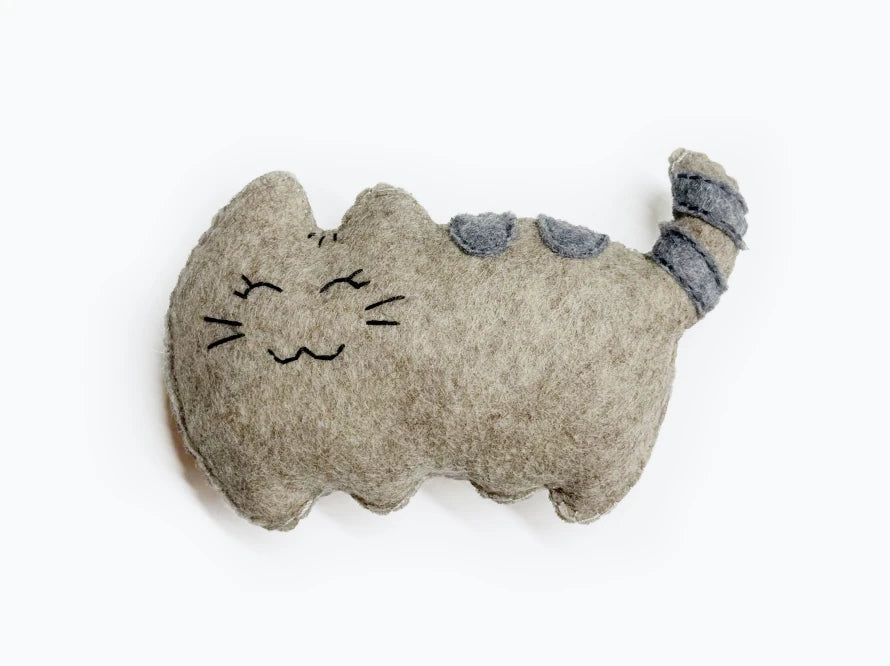 CAT RETREAT with Mint