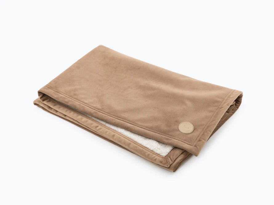 HUG blanket