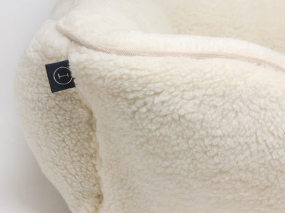 Dog Bed Dreamer Fur Milk