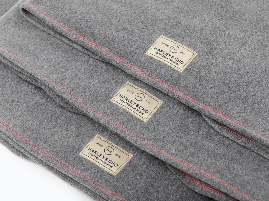 Tysha Fleecedecke#Grau