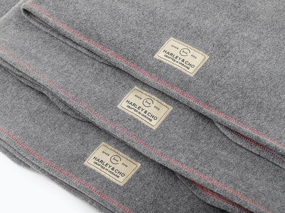 Tysha Fleecedecke#Grau